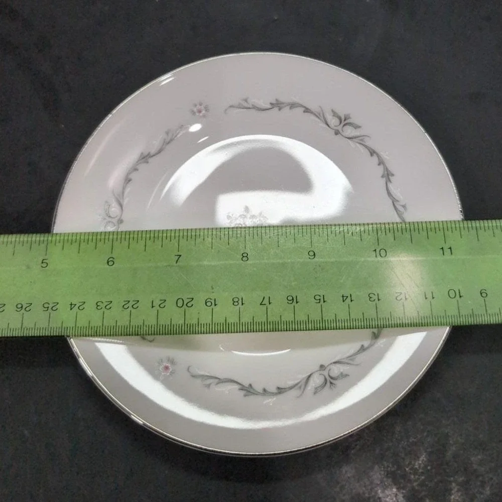 Signature Collection Petite Bouquet‎ Bread Plates, Set Of 4, Floral Tableware
